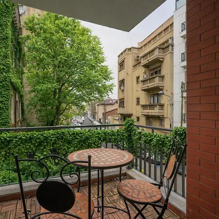 Downtown Chic Apartment, Ideal For Families And Groups! Apartment