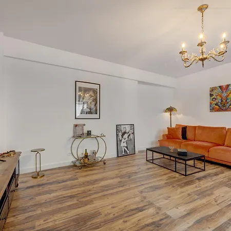 Apartment Downtown Chic Apartment, Ideal For Families And Groups! Bucharest