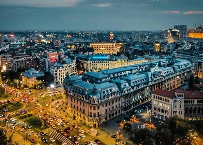 Downtown Vintage Chic *