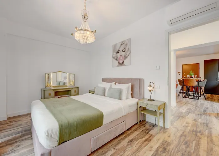 Downtown Vintage Chic Апартаменты *